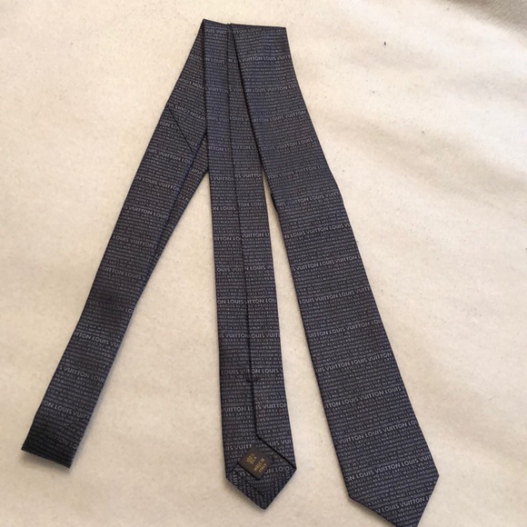 Louis Vuitton men’s slate gray/Black tie - Picture 3 of 8